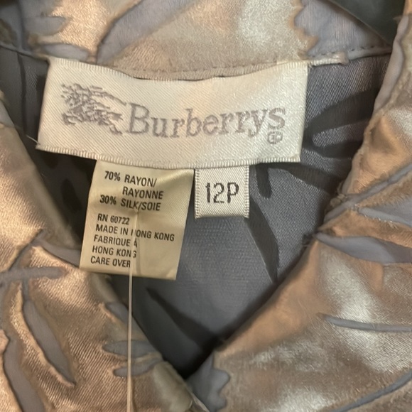 Burberry RARE Vintage Gorgeous Light Blue &Silver Silk , Rayon Blouse  🎉video - Picture 3 of 13